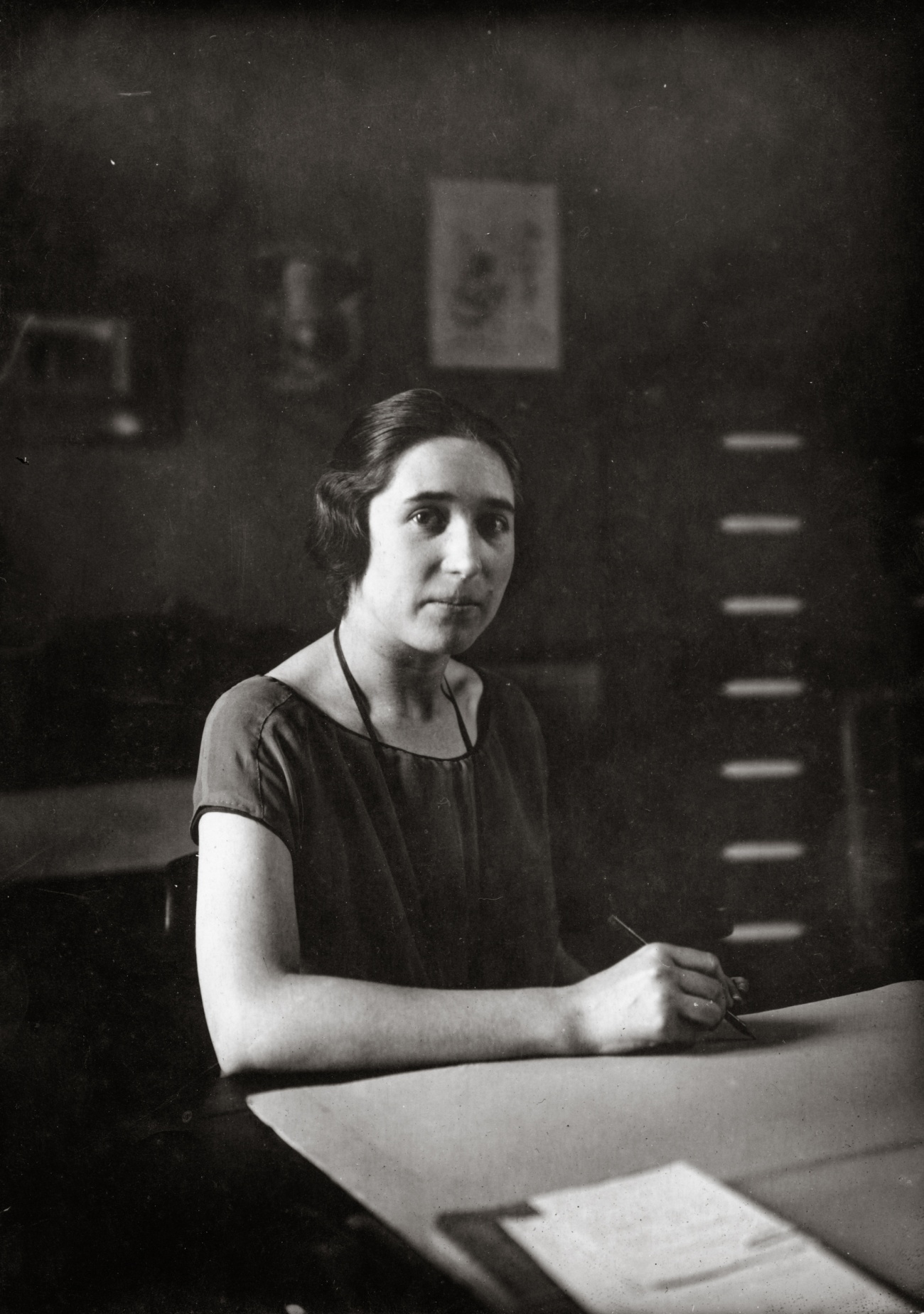 Présidente d'une société d'œuvres féminines à Paris, 1926